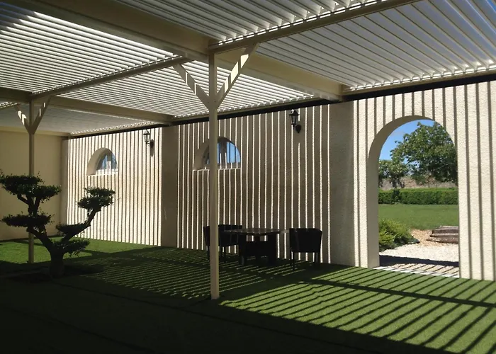 Ferme De Villeray-chambre D'hotes Bed and breakfast 3*