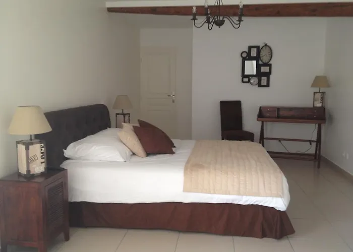 Bed and breakfast Ferme De Villeray-chambre D'hotes 3*