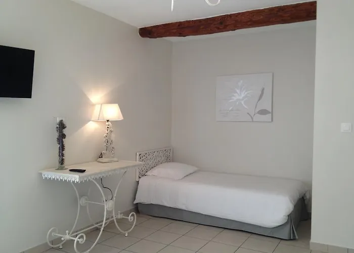 Ferme De Villeray-chambre D'hotes Bed and breakfast 3*